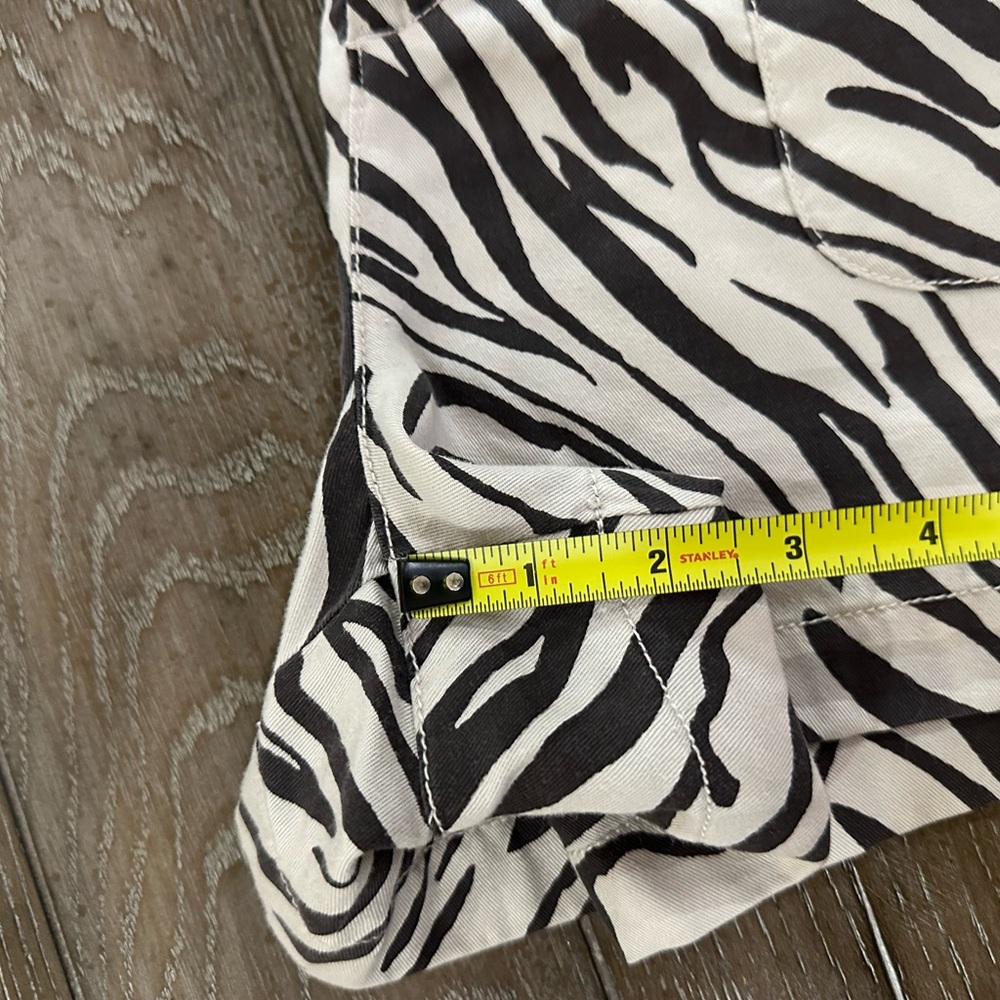 Cynthia Rowley Zebra Print Women's Shorts - Picture 14 of 14